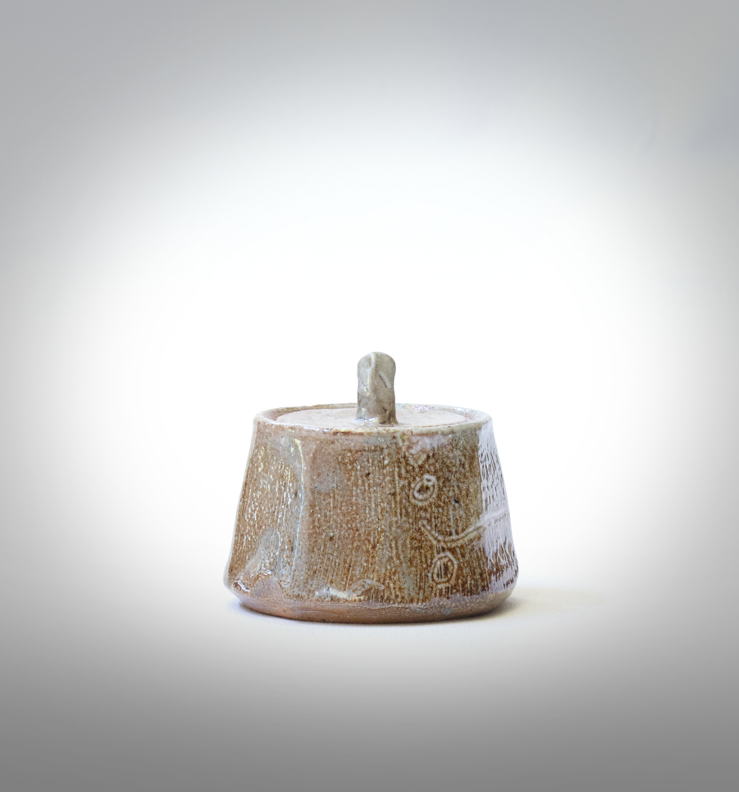 1_Large Jar, ash & shino glaze_Jean_McMaster_Ceramics_2024