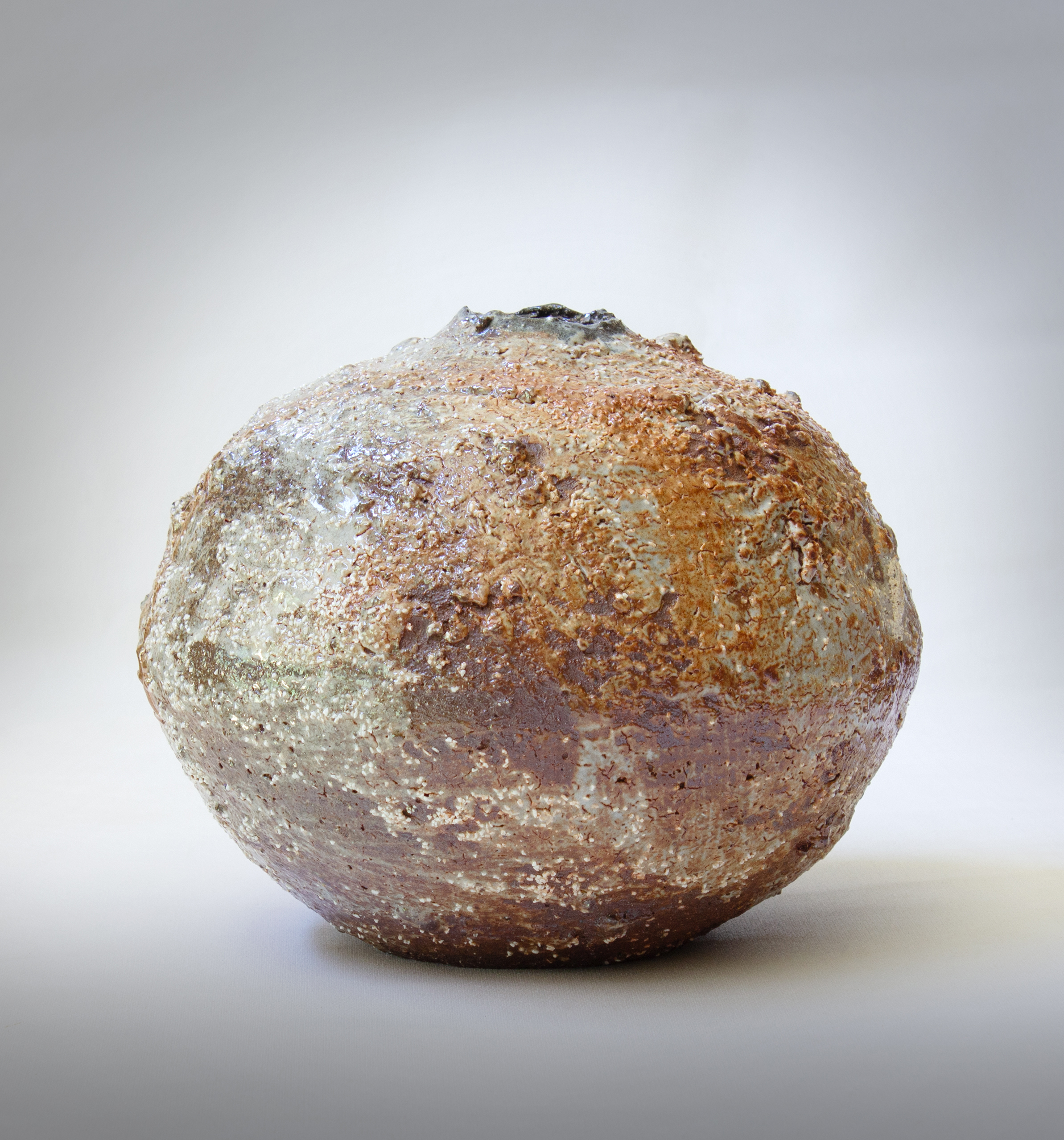 1_Large Jar, ash & shino glaze_Jean_McMaster_Ceramics_2024