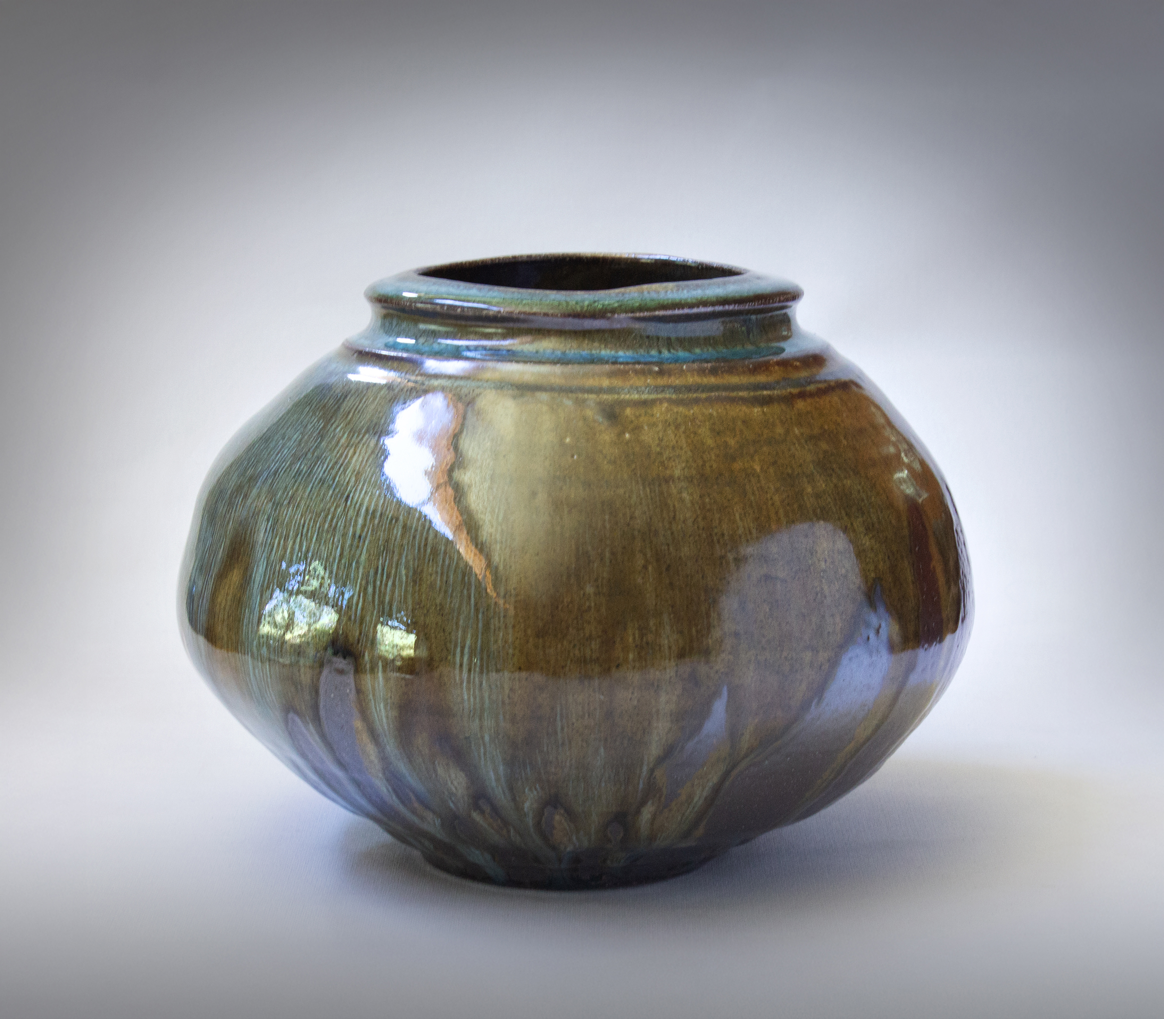 1_Large Jar, ash & shino glaze_Jean_McMaster_Ceramics_2024